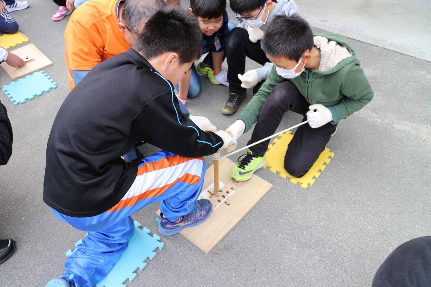 青年部会「火育出張教室」(内子町立内子小学校)の活動報告