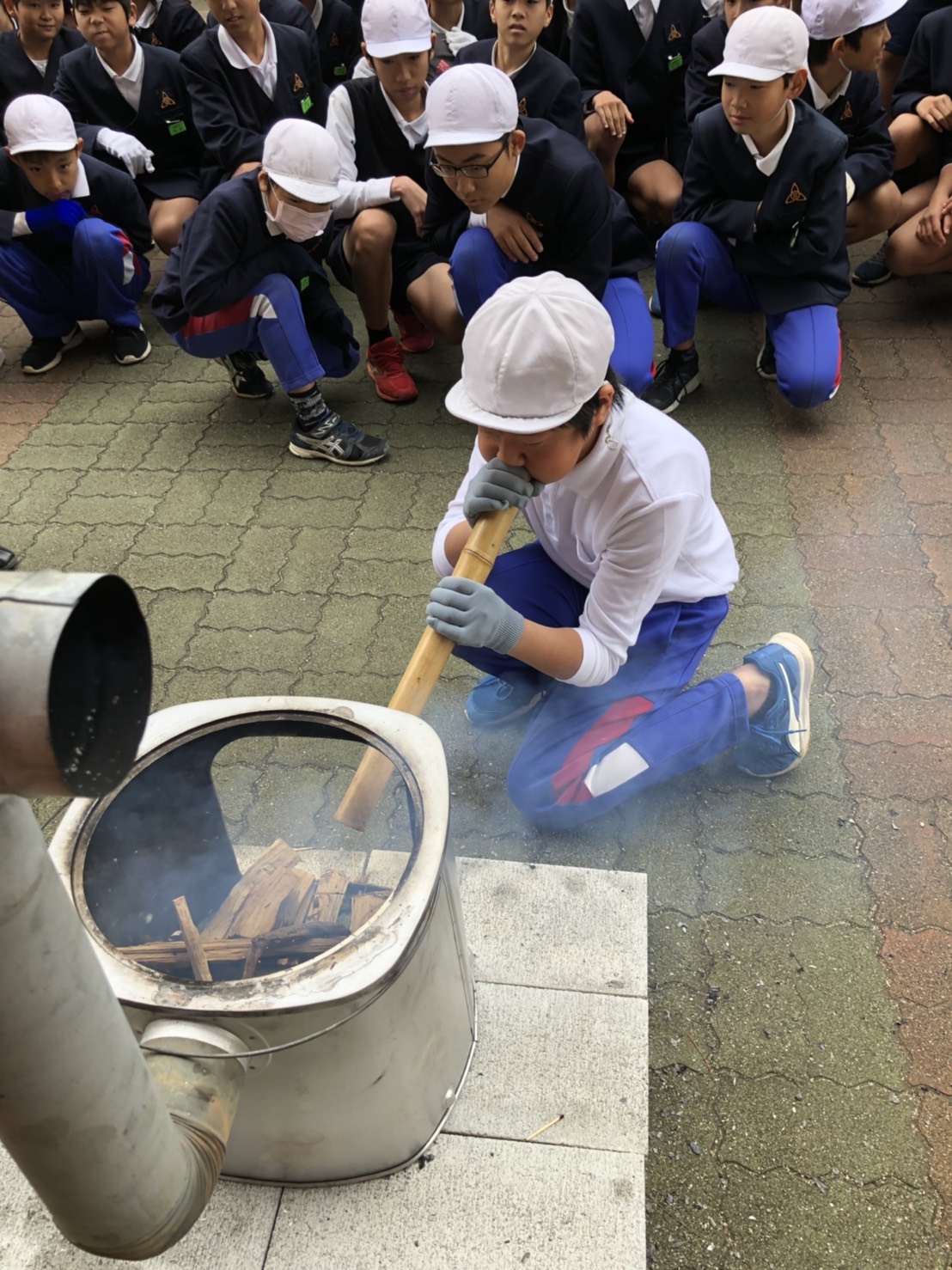 青年部会「火育出張教室」(内子町立内子小学校)の活動報告